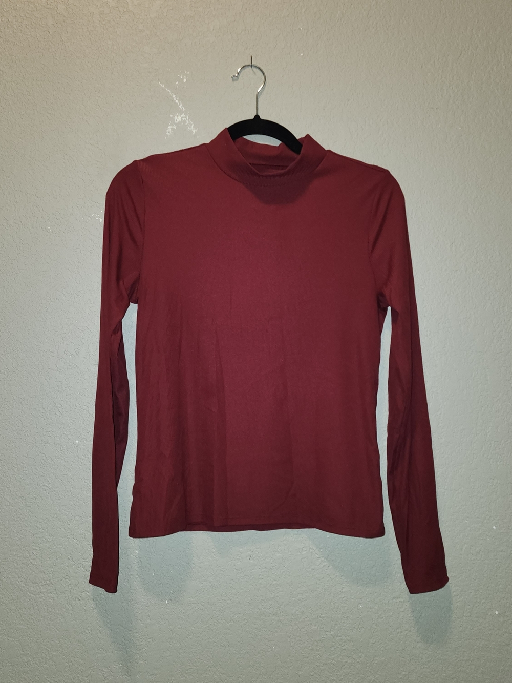 No Boundaries Women's Long Sleeve Turtle Neck Top | Burgundy | Medium